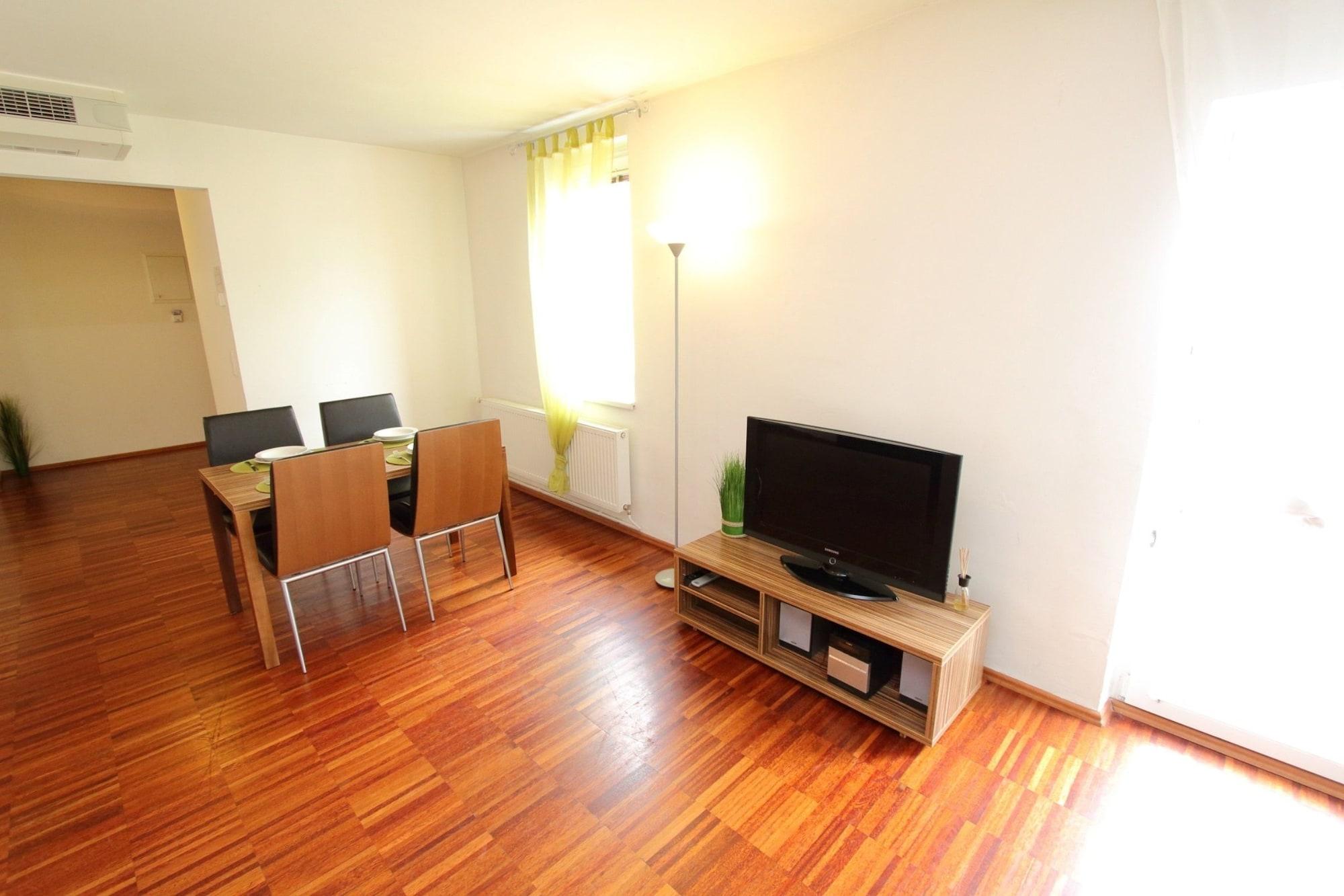 Royal Living Apartments Vienna Exterior photo