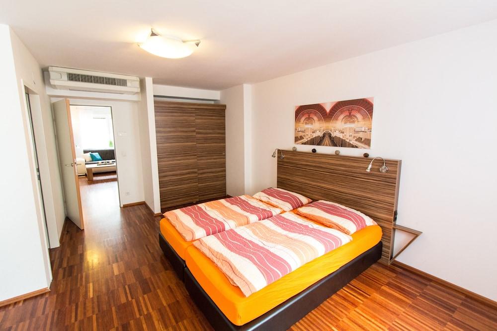 Royal Living Apartments Vienna Exterior photo